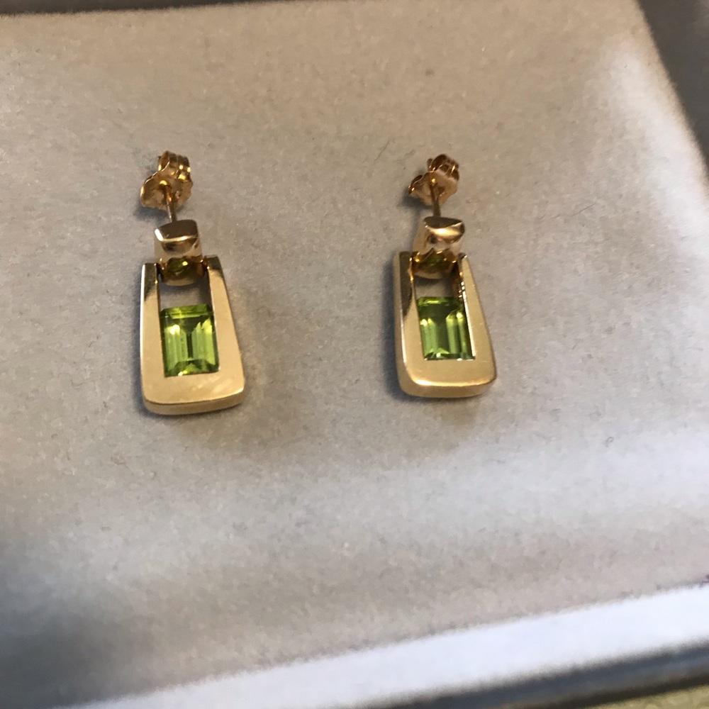 Peridot and gold earrings.